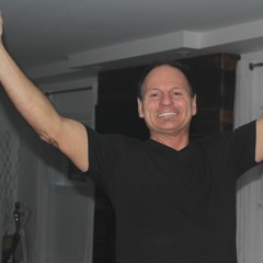 clom1805@hotmail.com