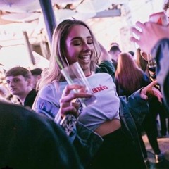 bella mae lewis