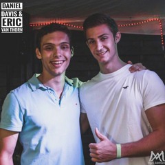 Daniel Davis & Eric van Thorn
