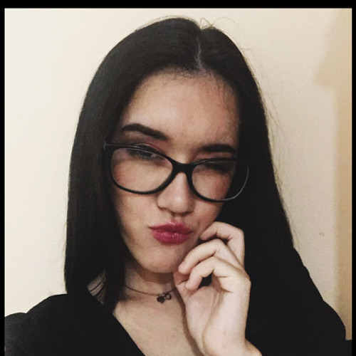 Larissa Chavez’s avatar