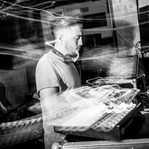 Stream Daniel Santiago music Listen to songs, albums, playlists for