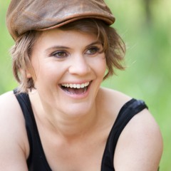kelly menhennett