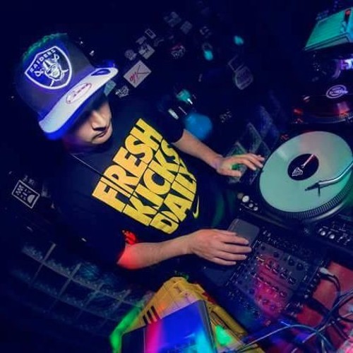 Mon$taR*Dj’s avatar