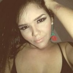 Andrezza Apolinário