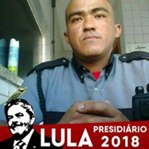 Adriano Silva’s avatar