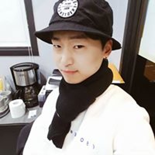 Yeong Jin  Jeong’s avatar