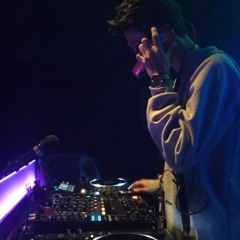 WYN7