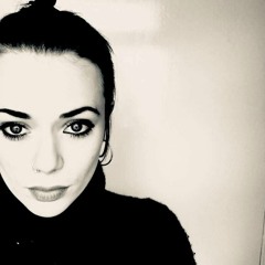 Hannah Reid Singer-Songwriter