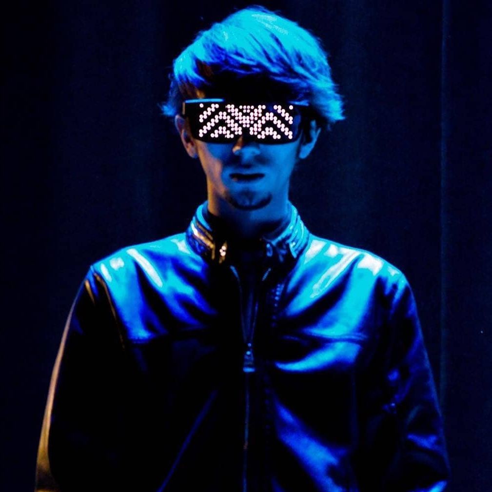 Aktiveight cover art