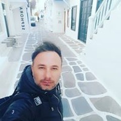 Τζον Μυκονοσ