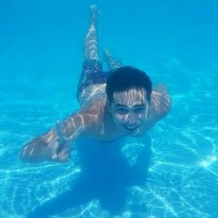 Douglas Flores