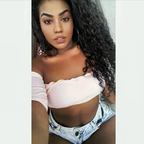 Carolina Souza 18’s avatar