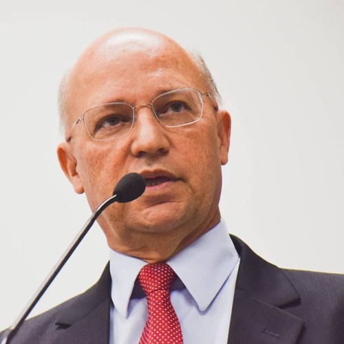 Listen to playlists featuring Entrevista Rádio Cristal FM Itapeva