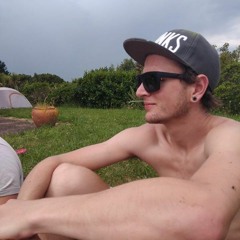 Daimen Holt