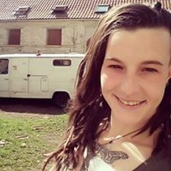Julie P'Tit Pøis