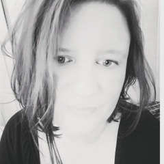 ᚾᚨᛞᛁᚨ ᚺᚨᚾᛊᛖᚾ