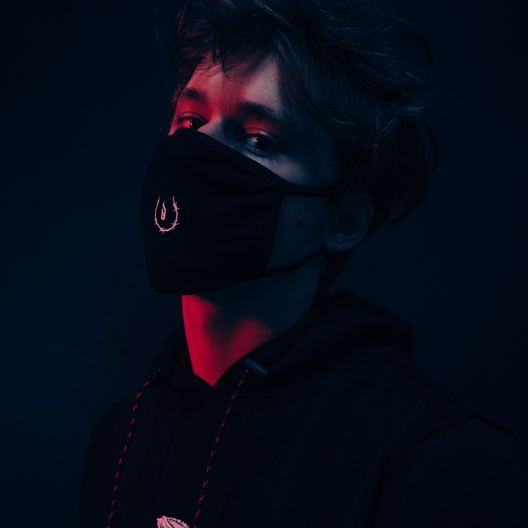 Exile аватарка. Exile иксайл. Ютубер эксайл. Exile иксайл. Exile иксайл.