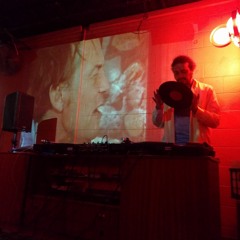 Erick Torres (eeE tEE)