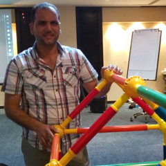 عدنان عبد العال