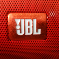 JB L