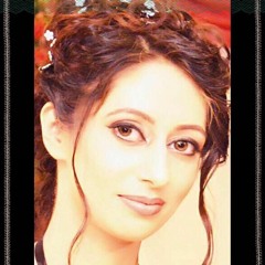 Sana Khan Hoti
