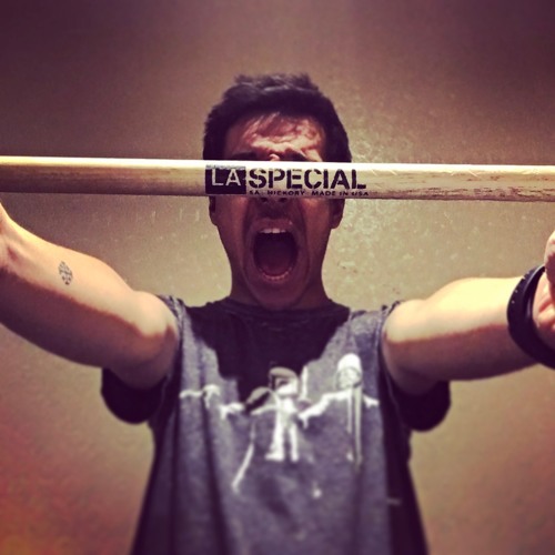 Here Comes the Feeling (acoustic cover Until the Ribbon Breaks)