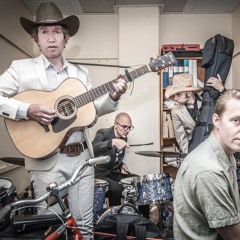 Björn Synneby och Silversurfarna