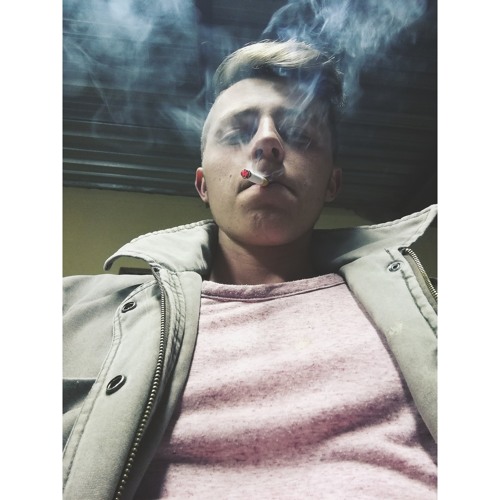 christo🍁’s avatar