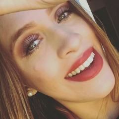 elisa cavalcanti