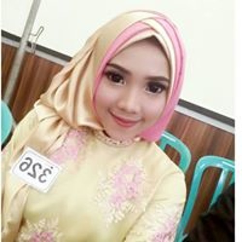 Stream Dwi Wahyuni Arsyad Listen to kiblat cinta playlist online for Stream Dwi Wahyuni Arsyad Listen to kiblat cinta playlist online for