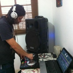 dj stepheen