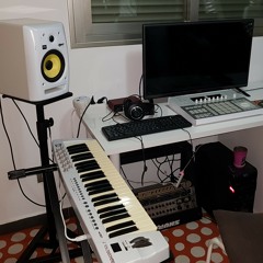 9.Mey-The One (prod.anthrax0.13)