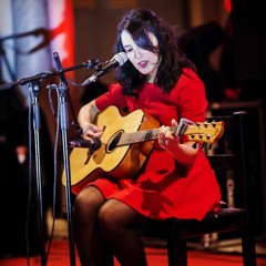 Sarra Belabed : Worthless War ( Original song )