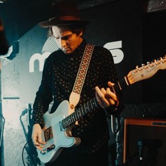 Joe Coombs Guitarist