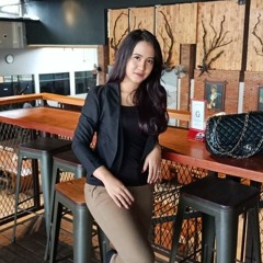 Stefhanie Adelia