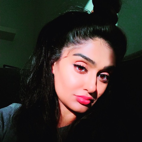 Amber Khan’s avatar