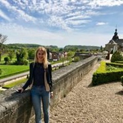 Julia Houtzager