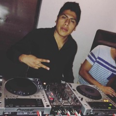 Mauricio M Martinez