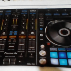 DJ B-rad