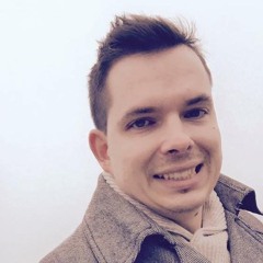 iamlaszlo