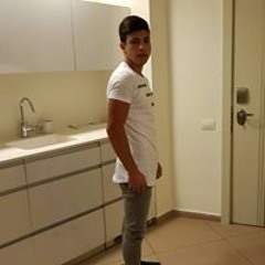 יובל בן בסט