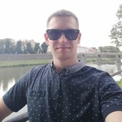 Максим Савчук