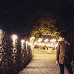 新屋芳人