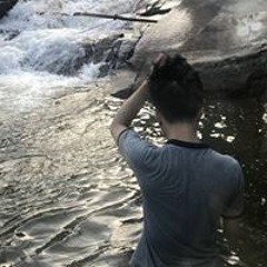 Lê Hoàng Việt