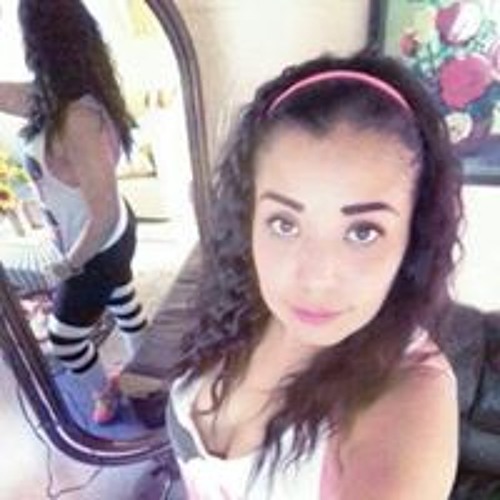 Lulu Davila’s avatar
