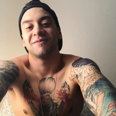 Gustavo Prado 18