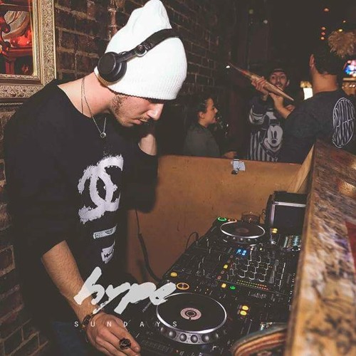 Shake It To The Max (andie remix)