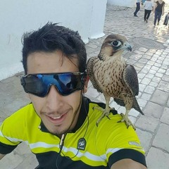 younes b