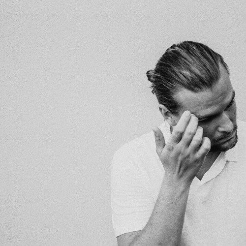 Stream Simon August music Listen to songs, albums, playlists for free