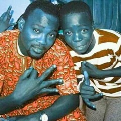 SMALL WORLD (bintinlaye)